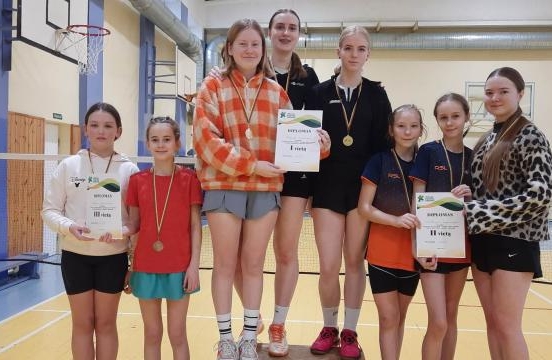 Gimnazijos merginų komanda tapo rajono čempionėmis