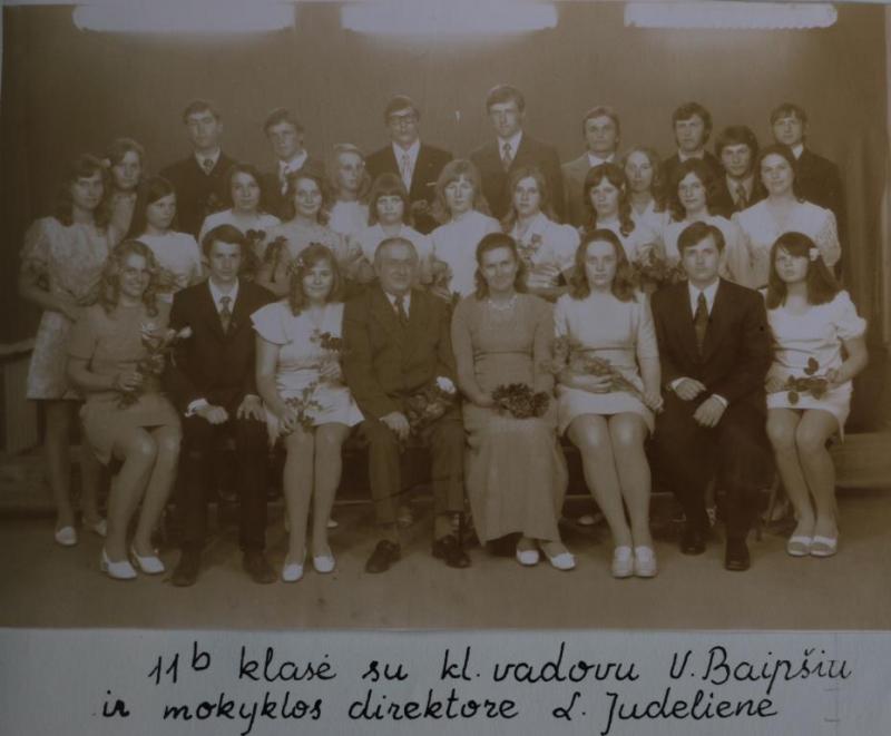 1973–1974 m. m. pirmoji laida (Tauragės IV vidurinė mokykla)