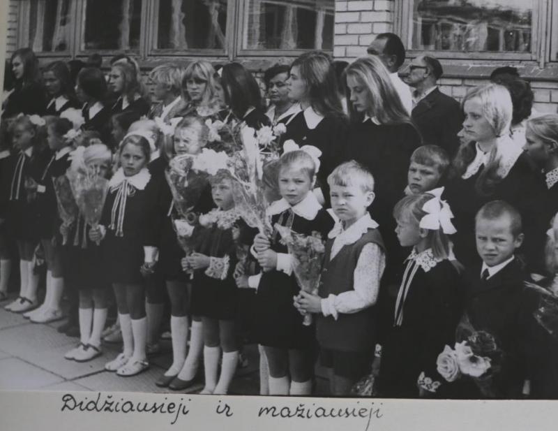 1974–1975 m. m. antroji laida