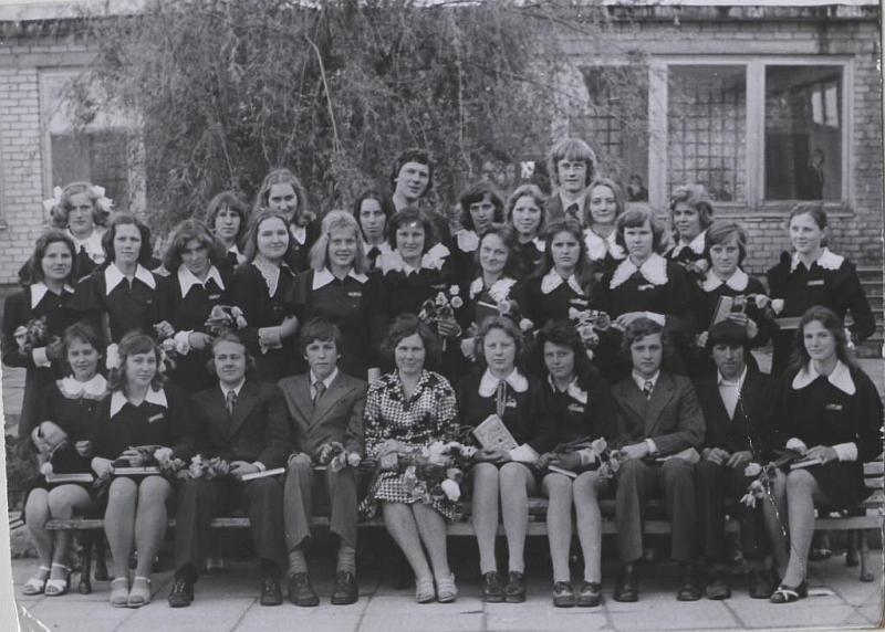 1976–1977 m. m. ketvirtoji laida